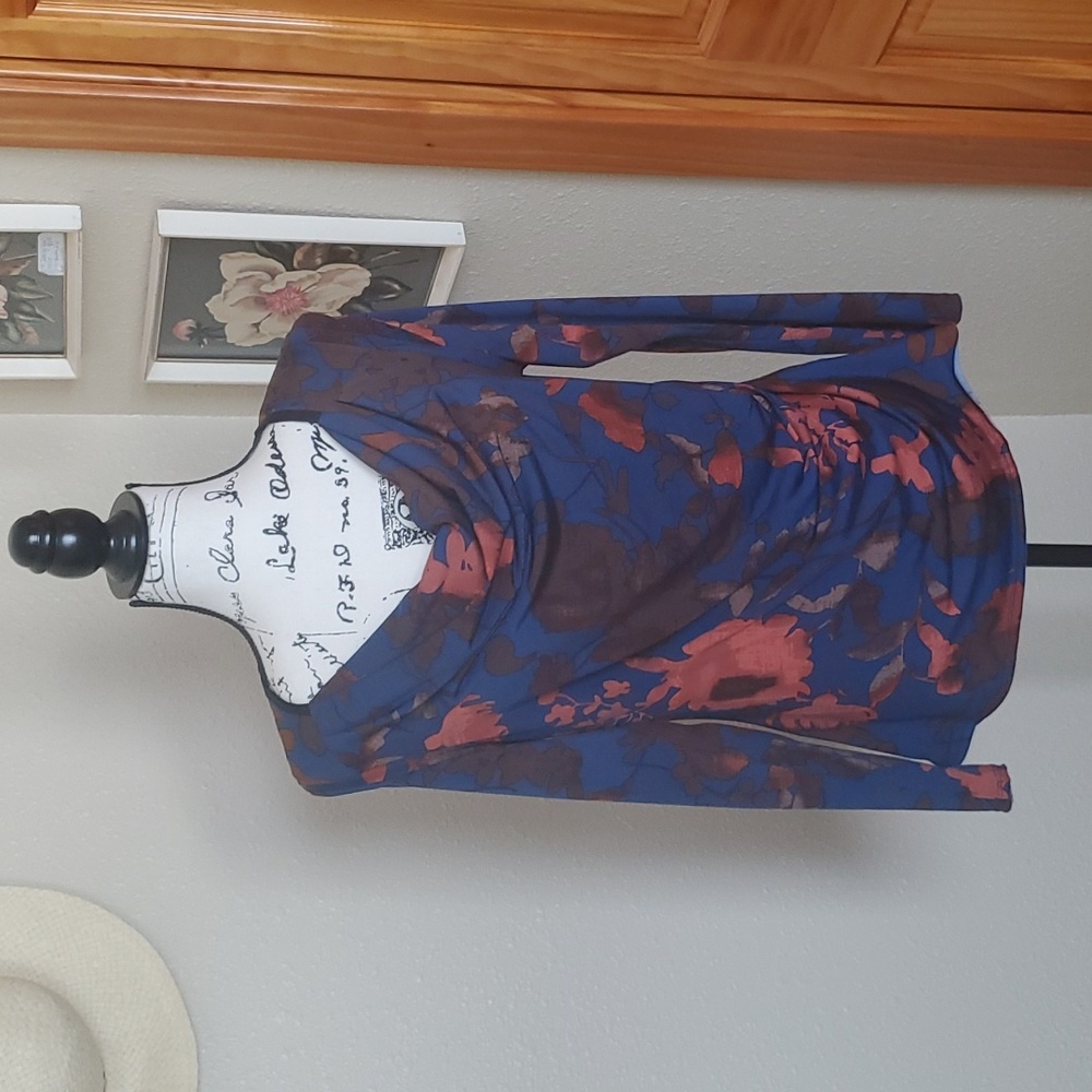 Simply Vera Vera Wang Top Blue Orange Size MEDIUM